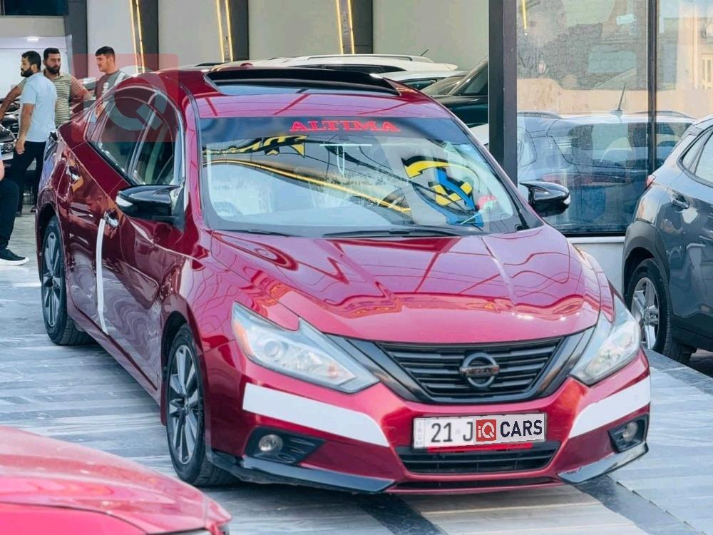 نيسان ألتيما